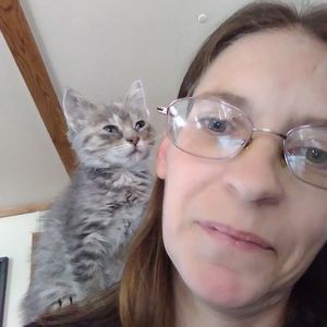 Meet your Posher, Crystal